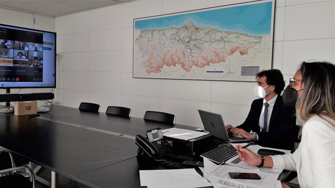 Rita Camblor, a la derecha