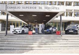 Fundación Deporte Joven del CSD elige la gama electrificada de Renault como vehículo oficial.