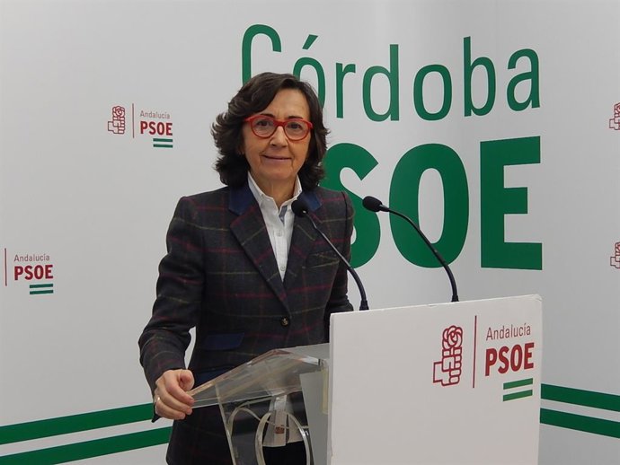 Archivo - La parlamentaria andaluza del PSOE por Córdoba Rosa Aguilar.