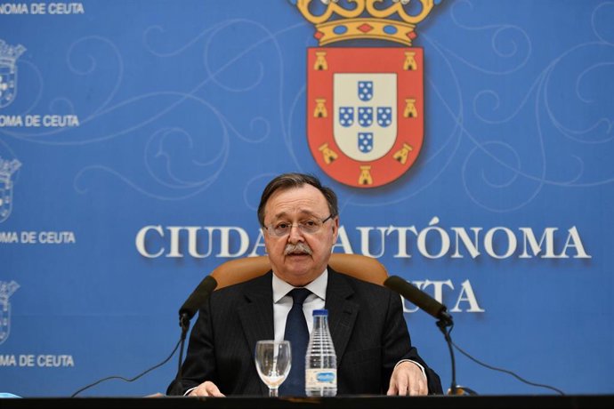 Archivo - El presidente de la Ciudad, Juan Vivas, comparece en el Palacio de la Asamblea, en Ceuta (España), en una imagen de archivo