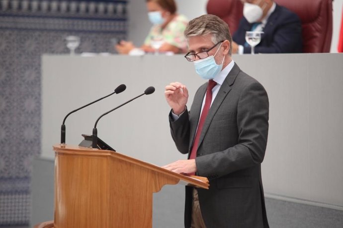 El diputado regional del Partido Popular, Víctor Martínez-Carrasco