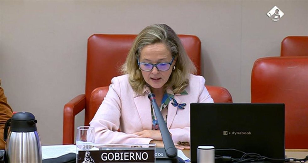 La vicepresidenta primera y ministra de Asuntos Económicos y Transformación Digital, Nadia Calviño, durante la presentación del Informe Anual de 2020 de Amcesfi