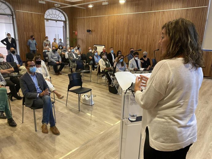 La presidenta del Govern, Francina Armengol, en Menorca.