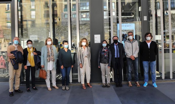 Placa DOCOMOMO instalada por la remodelación del edificio Portaaviones de EKP