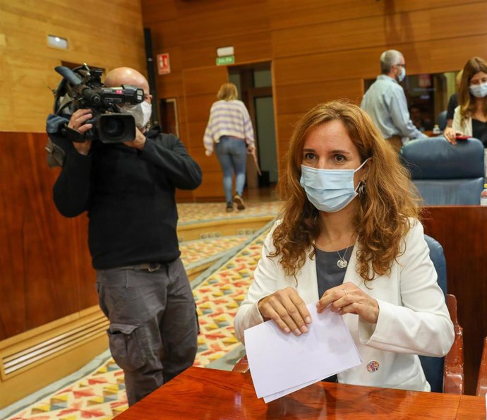 La portavoz de Más Madrid en la Asamblea, Mónica García, en una sesión de control al Gobierno de la Comunidad de Madrid  