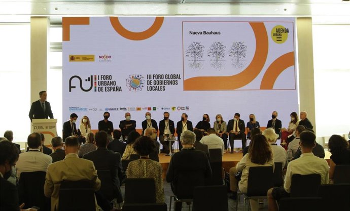 Intervenciones en Fibes dentro del I Foro Urbano de España y el III Foro Global de Gobiernos Locales
