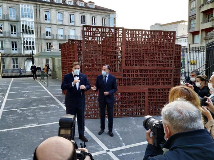 Luis Gordillo y Carlos Iturgaiz en su comparecencia de este jueves ante los periodistas