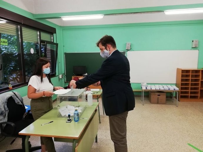 Archivo - Luis Gordillo