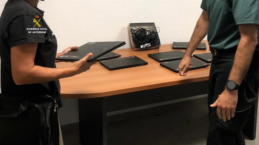 La Guardia recupera siete ordenadores portátiles sustraídos en un Centro de Educación Infantil de Fuerteventura