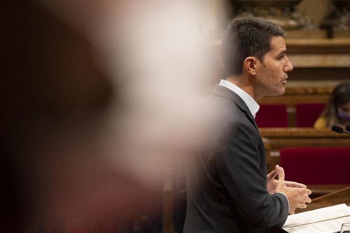 El portavoz de Cs en el Parlament, Nacho Martín Blanco, interviene en un debate de Política General en el Parlament de Catalunya, a 30 de septiembre de 2021, en Barcelona, Cataluña, (España). Durante el pleno, además de abordar distintas cuestiones sobr