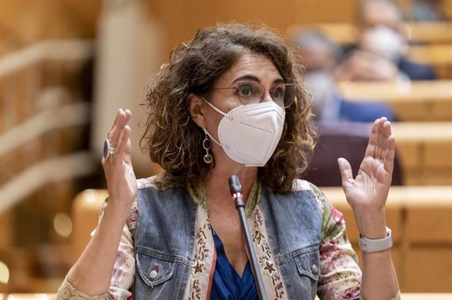 La ministra de Hacienda y Función Pública, María Jesús Montero, en una sesión de control al Gobierno en el Senado este martes 5 de octubre de 2021, en Madrid