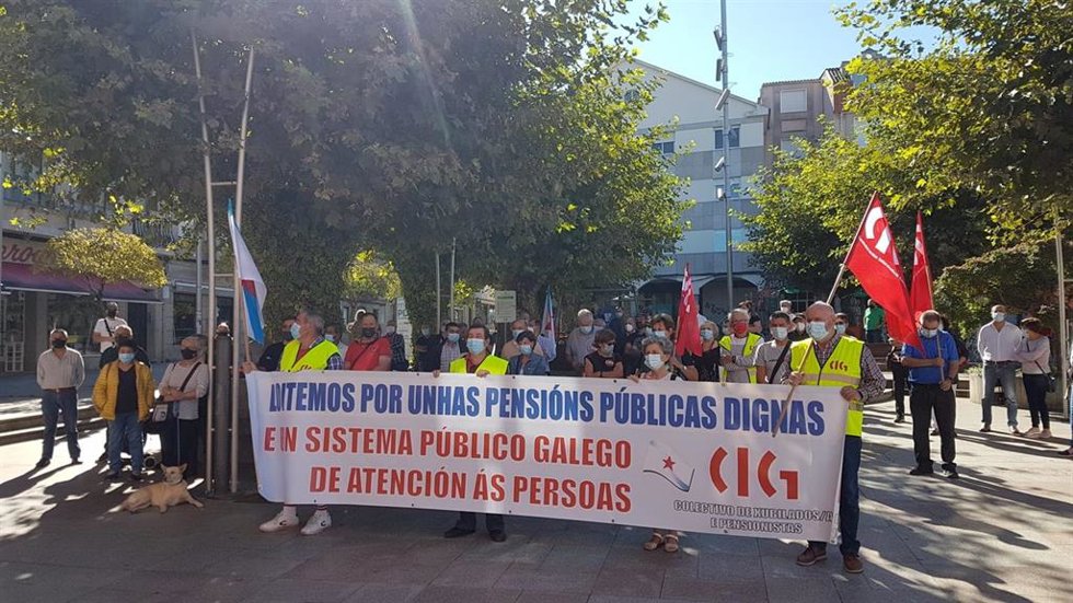 Pensionistas y jubilados durante la movilización celebrada en Bueu (Pontevedra)