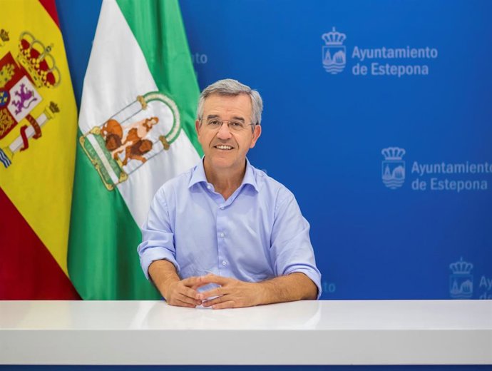 Archivo - El alcalde de Estepona, José María García Urbano (PP)