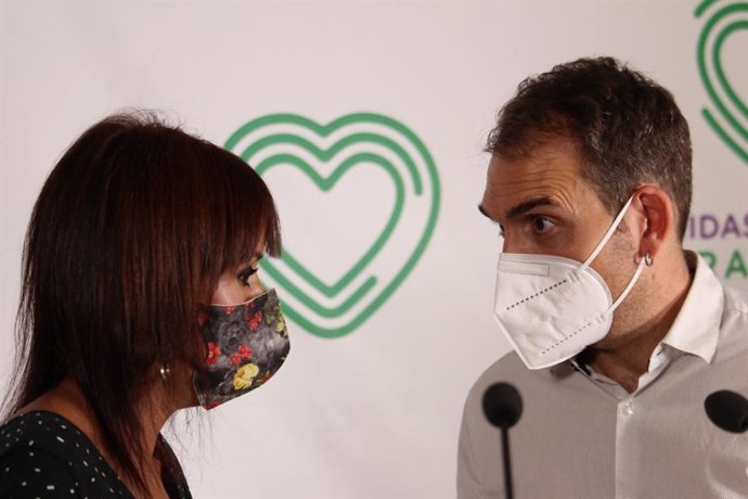 Martina Velarde y Toni Valero