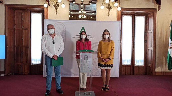 Presentación de los programa para jóvenes desempleados de la Junta