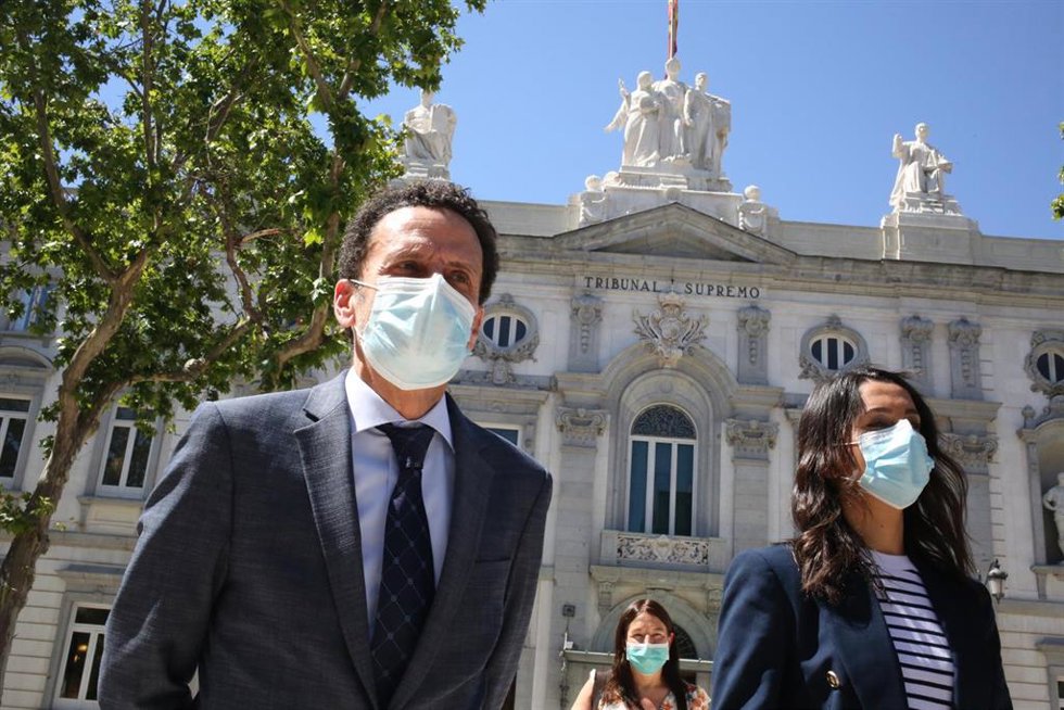 Archivo - Edmundo Bal con la presidenta de Ciudadanos, Inés Arrimadas