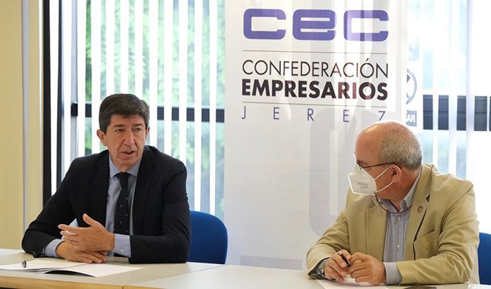 Juan Marín con el presidente de la Confederación de Empresarios de Cádiz.