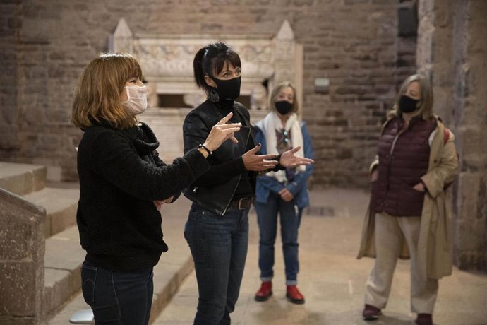 Archivo - Visita adaptada en el Castell de Cardona por las Jornadas Europeas de Patrimonio de 2020