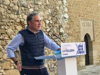 Bendodo cuestiona el bono cultural del Gobierno: "Los jóvenes quieren oportunidades, no un cheque que es denigrante"