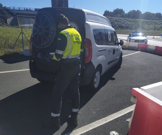Detectado un conductor a 187 kilómetros por hora en una furgoneta con la velocidad limitada a 90 en Guntín (Lugo).