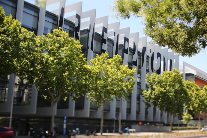 Archivo - La sede nacional de Repsol