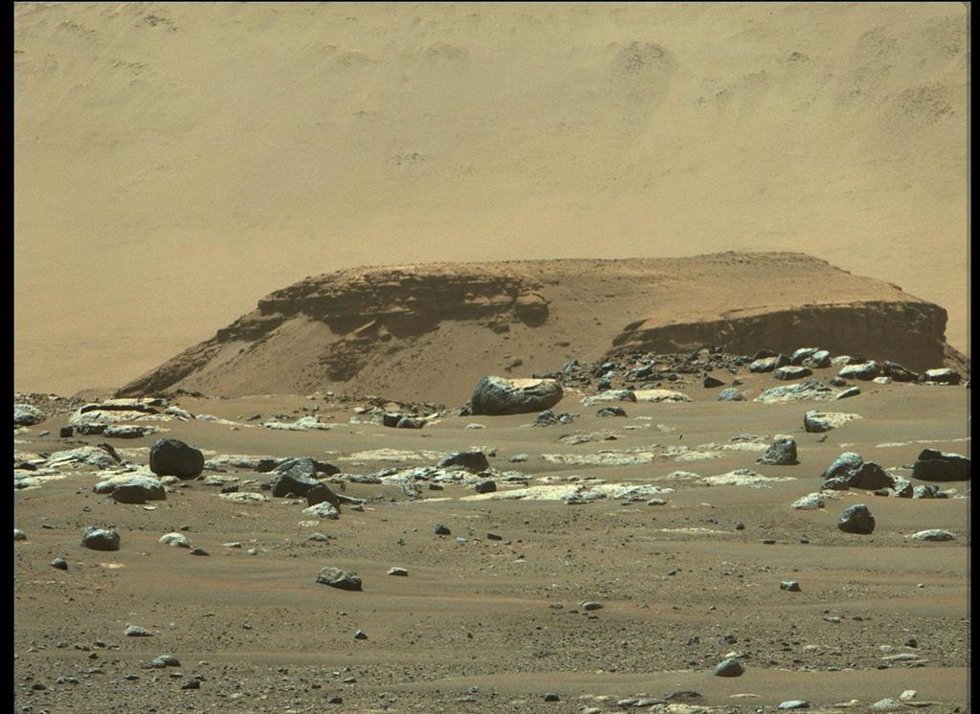 Esta Imagen De "Kodiak", Un Remanente Del Depósito De Sedimentos En Forma De Abanico Dentro Del Cráter Jezero De Marte Conocido Como El Delta, Fue Tomada Por El Instrumento Mastcam-Z De Perseverance El 22 De Febrero De 2021.