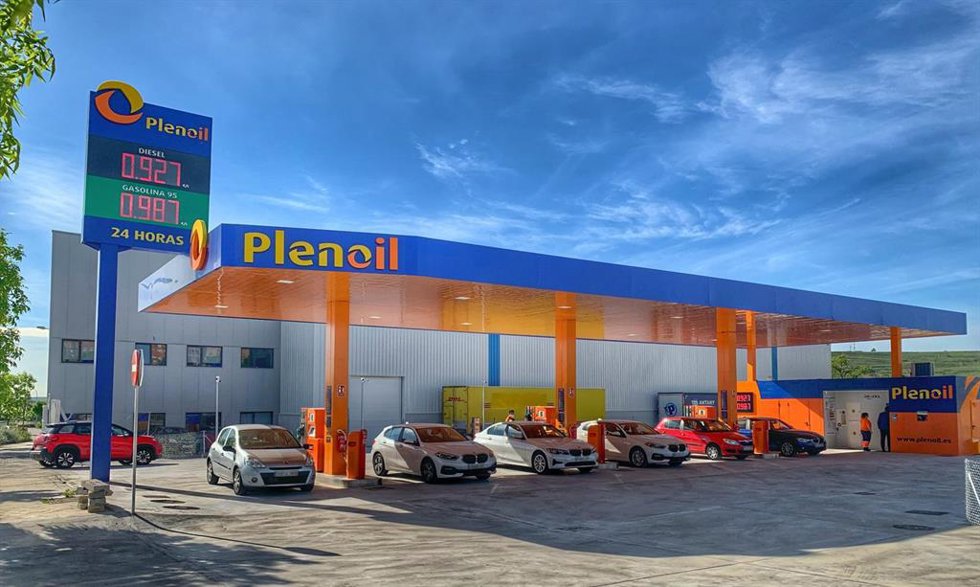 Archivo - Estación de Plenoil en Vicálvaro (Madrid).
