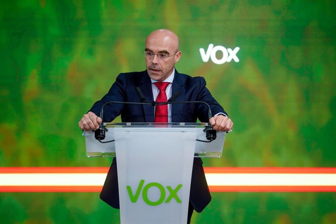 Archivo - El vicepresidente primero de Acción Política y eurodiputado de VOX, Jorge Buxadé.