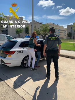 Detenido por la Guardia Civil acusado de robos