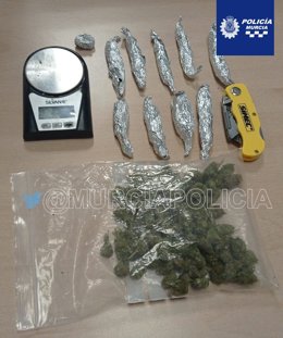 Imagen de la droga incautada por la Policía Local