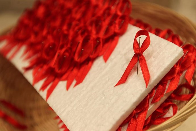 CValenciana.- La Comunitat registra 386 nuevos casos de VIH, en su mayoría hombres de 25 a 44 años