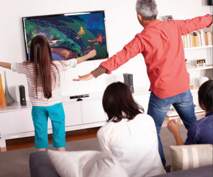 Archivo - Familia jugando a videojuegos