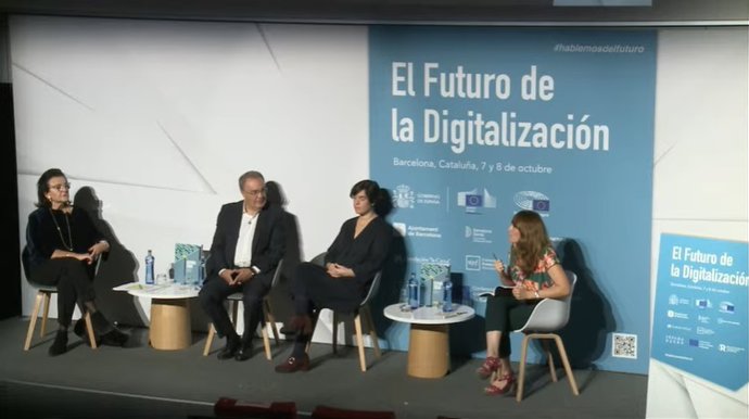 El consejero delegado de Cellnex Telecom, Tobías Martínez, participa en una mesa redonda en la segunda jornada de diálogo 'El futuro de la digitalización'