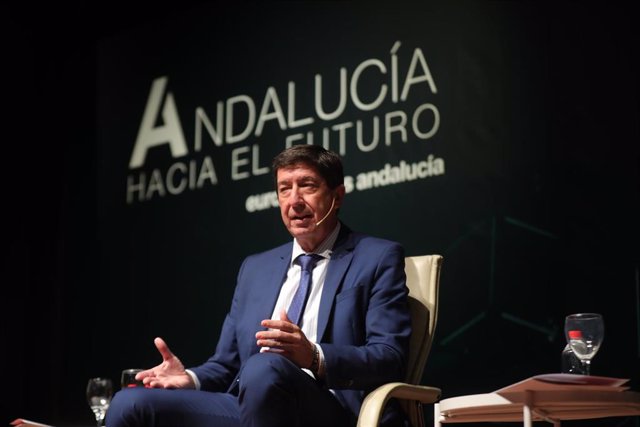 El vicepresidente de la Junta y consejero de Turismo, Juan Marín, en una imagen de 6 de octubre durante su intervención en el foro económico 'Andalucía hacia el futuro' organizado por Europa Press.