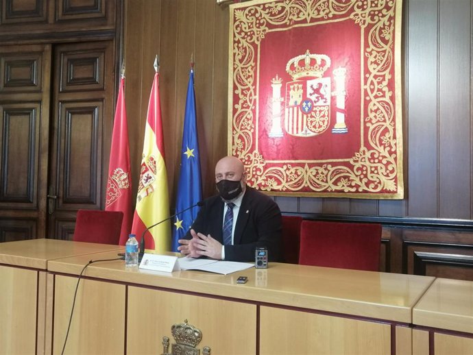 Archivo - El delegado del Gobierno en Navarra, José Luis Arasti