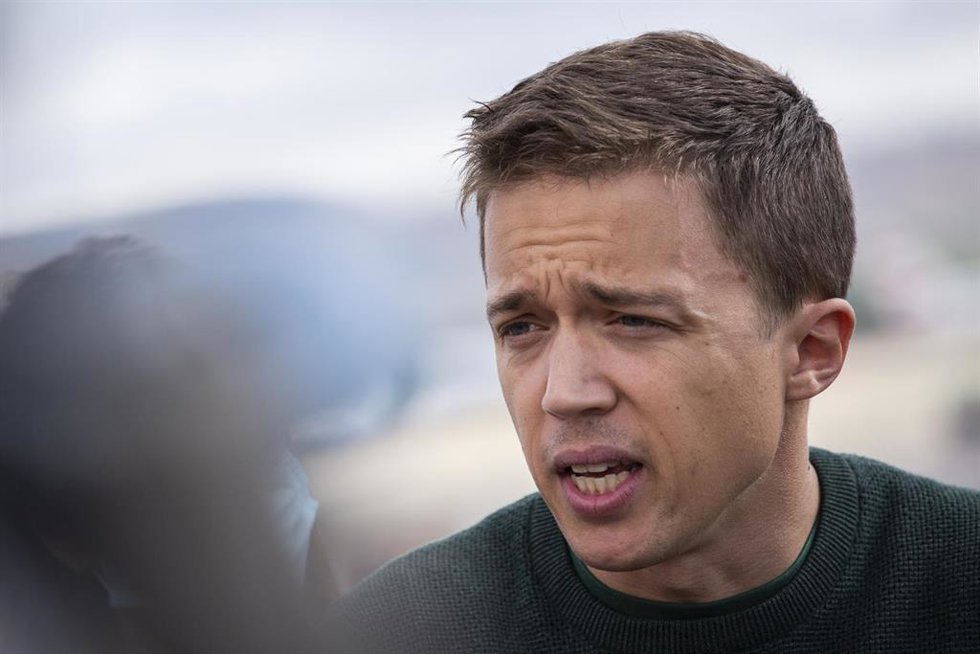 El líder de Más País, Iñigo Errejón, ofrece declaraciones a los medios sobre el proyecto de ampliación del aeropuerto Adolfo Suárez Madrid-Barajas, a 15 de septiembre de 2021, en Madrid (España). La reforma integral del aeropuerto contempla la fusión de