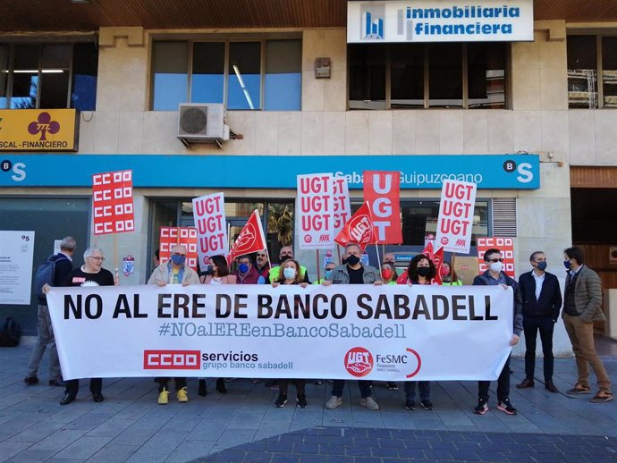 La plantilla del Sabadell en huelga de nuevo contra el ERE