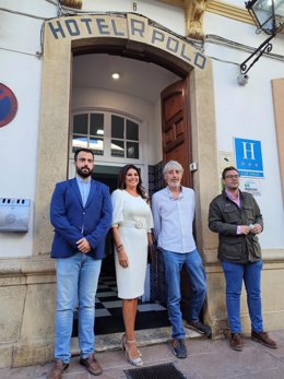 Visita de la delegada territorial de Turismo de la Junta de Andalucía en Málaga, Nuria Rodríguez, al hotel Polo de Ronda (Málaga)