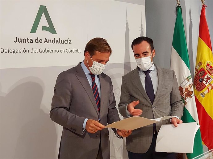 Antonio Repullo y Ángel Herrador en la rueda de prensa.