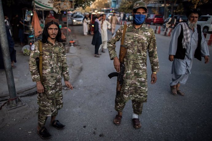 Una patrulla de los talibán en Kunduz, en el norte de Afganistán