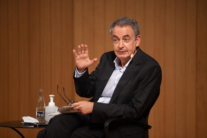 L'expresident del Govern José Luis Rodríguez Zapatero, durant la presentació del seu llibre ?No vaig a trair a Borges, en l'Ateneu Barcelons, a 7 d'octubre de 2021, a Barcelona, Catalunya (Espanya). 