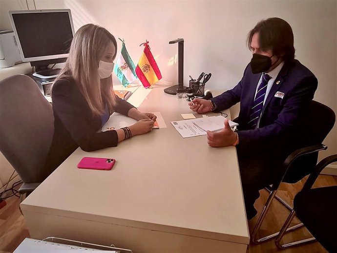La senadora de Cs María Ponce y el coordinador provincial en Almería, Rafael Burgos