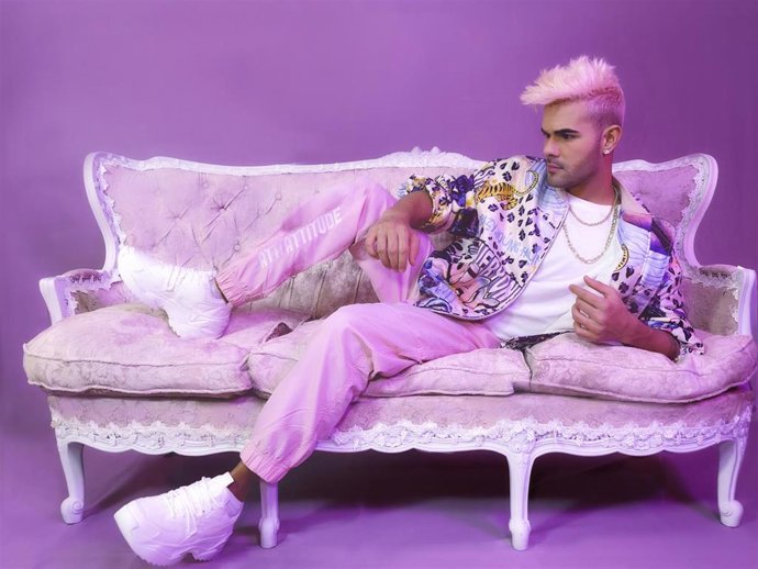 Archivo - El influencer LGTBi+ Enrique Bernabeu