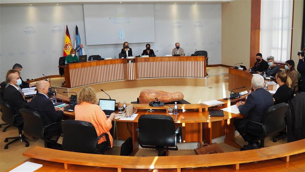 Comisión 4, de Educación e Cultura, del Parlamento de Galicia.
