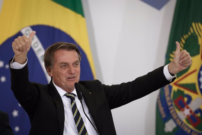 01 October 2021, Brazil, Rio de Janeiro: Brazilian President Jair Bolsonaro attends the ceremony of signing decree of the Green Rural Product Bond. Photo: O Globo/GDA via ZUMA Press Wire GDA via ZUMA Press Wire/dpa