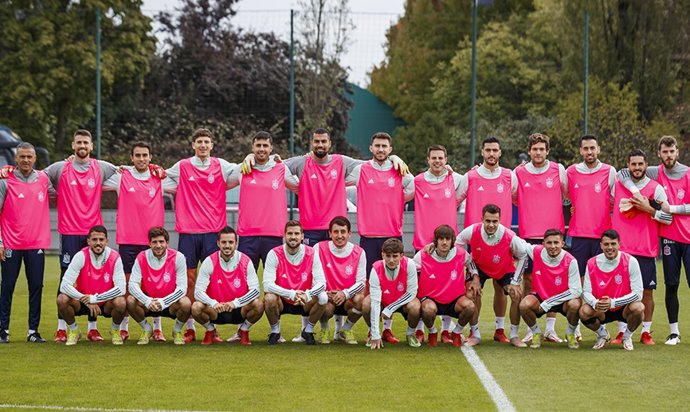 La selección se viste de rosa para mostrar su apoyo a la lucha contra el cáncer de mama