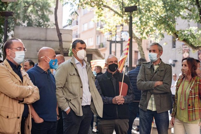 El presidente de Chunta Aragonesista, Joaquín Palacín, en la manifestación de los agricultores aragoneses sobre la reforma de la PAC, en Zaragoza.