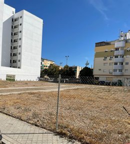 Solar de la barriada de Santa Adela de Granada.