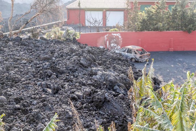 Destrozos producidos por la lava del volcán de La palma