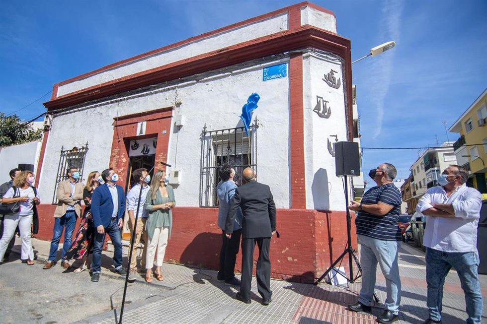 Inauguración de la calle La Colombina en el barrio de Viaplana de Huelva.
